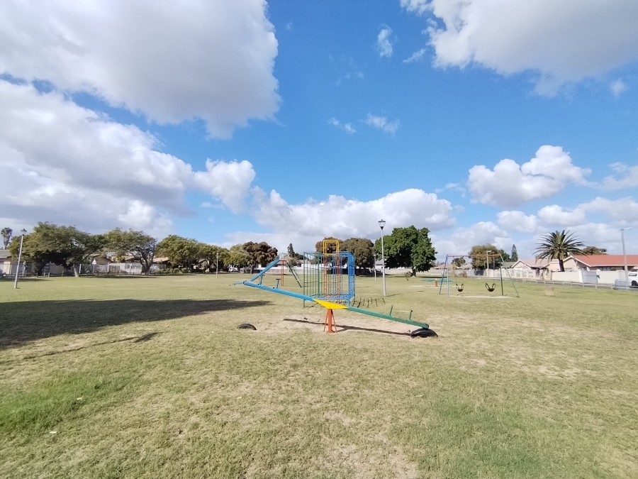 4 Bedroom Property for Sale in Protea Heights Western Cape